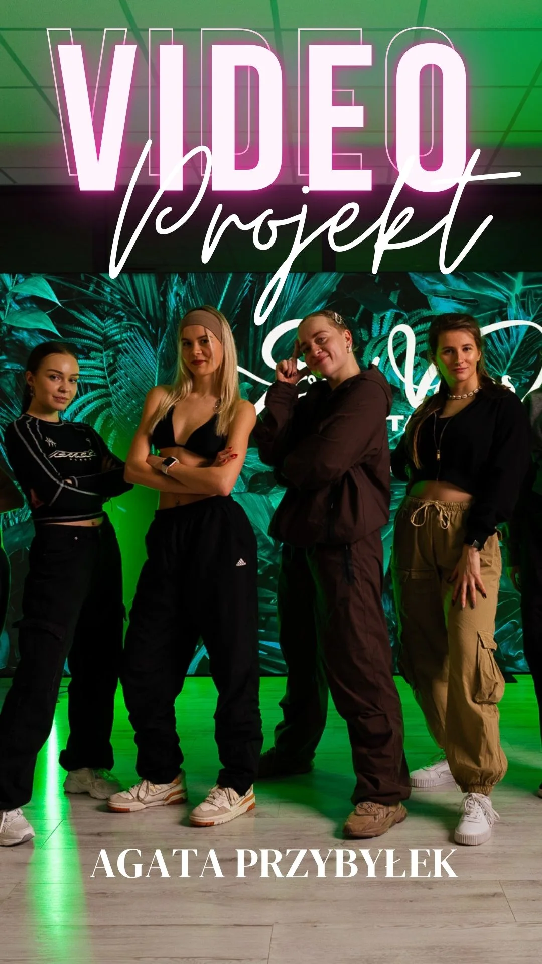 Plakat: WAKACYJNE VIDEO PROJEKTY Z AGATKĄ